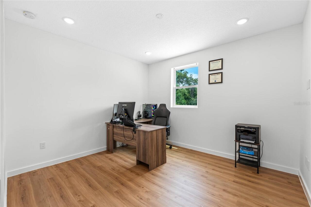 Listing Photo 15