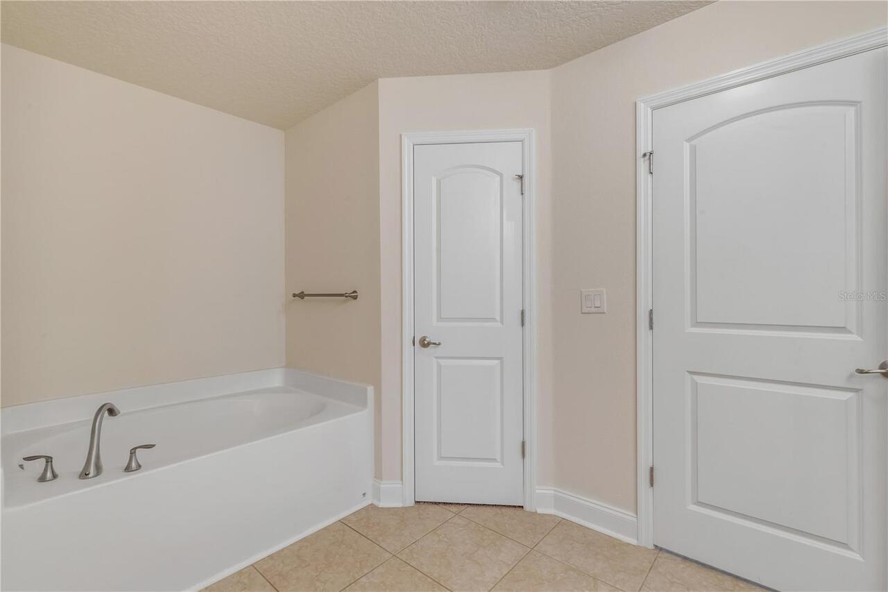 Listing Photo 29