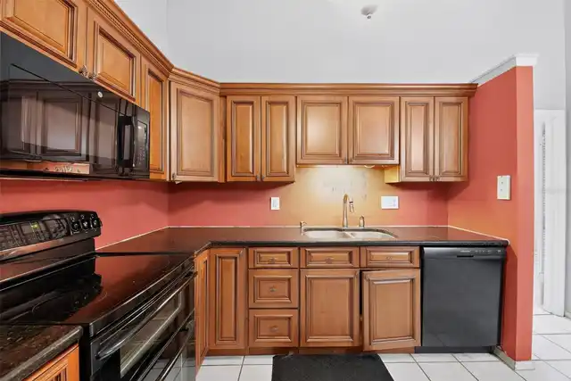 Listing Photo 12