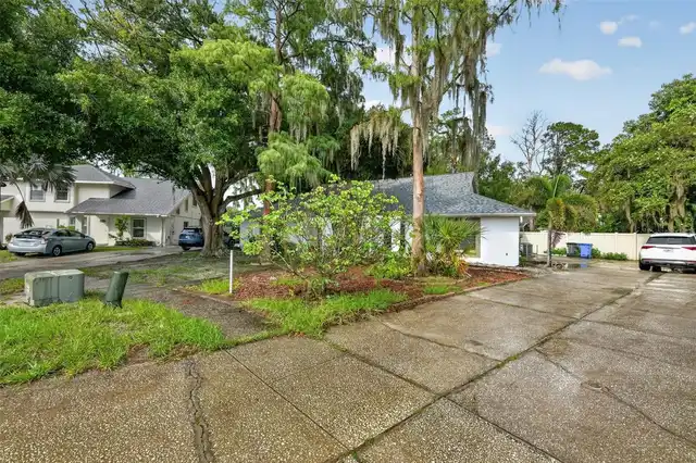 Listing Photo 34