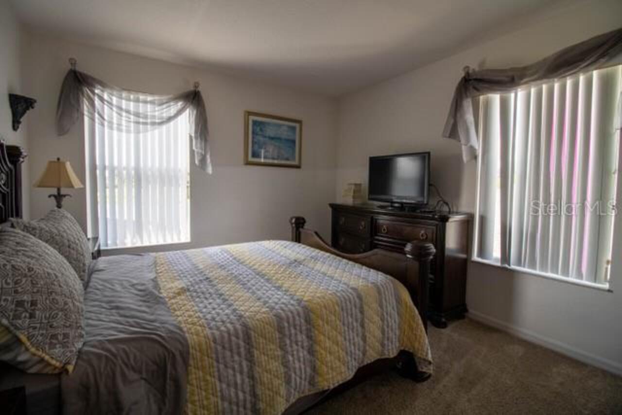 Listing Photo 8