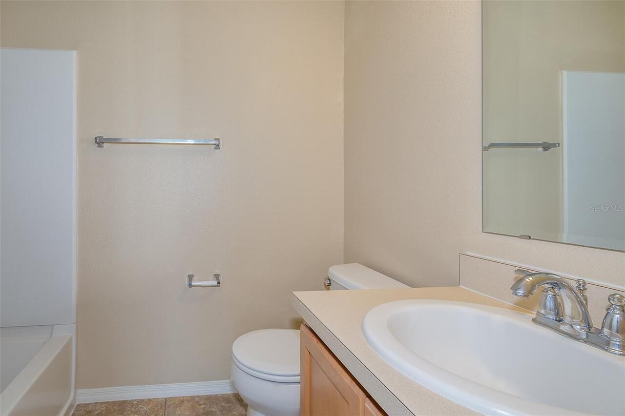 Listing Photo 17
