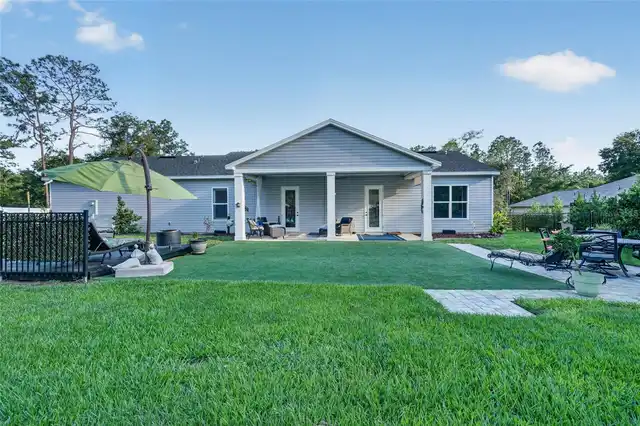Listing Photo 12