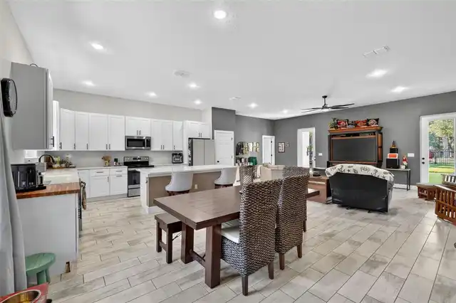 Listing Photo 18