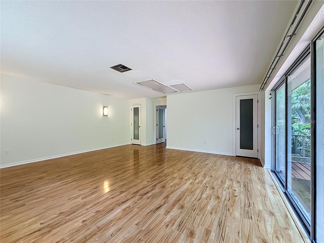 Listing Photo 41