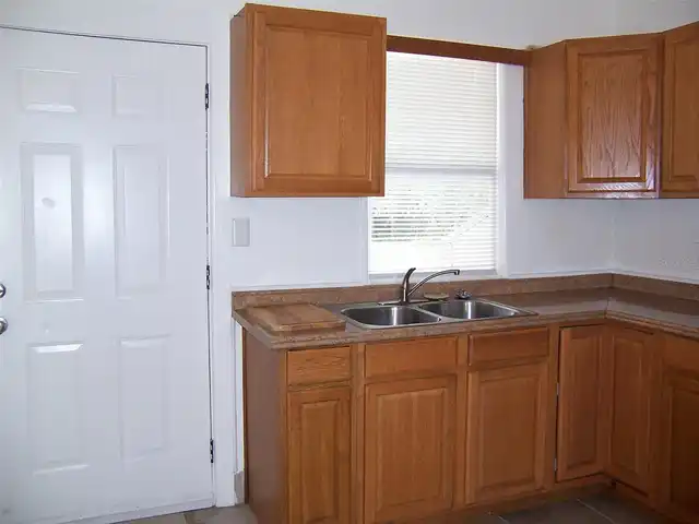 Listing Photo 7