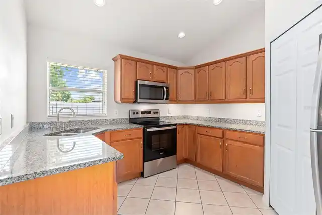 Listing Photo 7