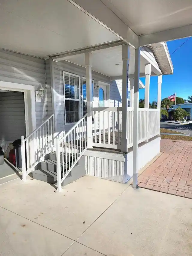 Listing Photo 11