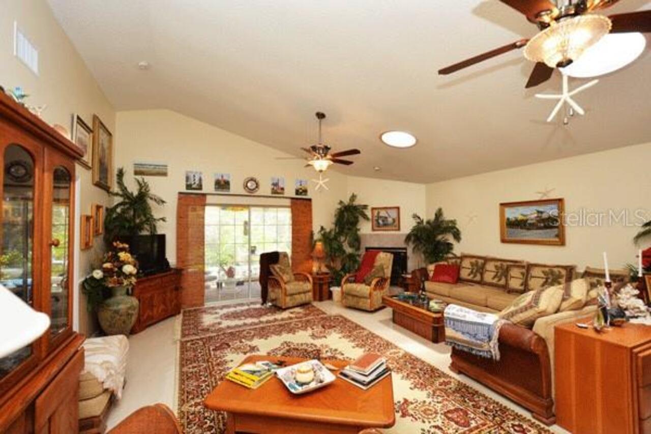 Listing Photo 14