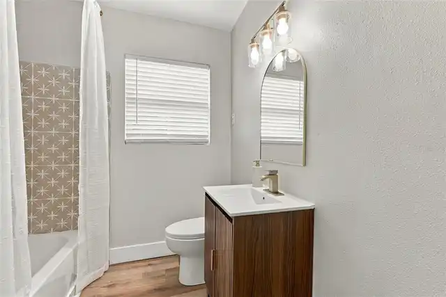 Listing Photo 23