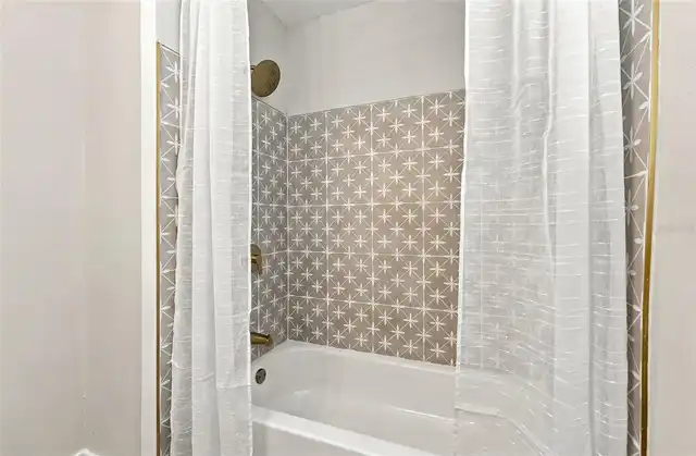 Listing Photo 24