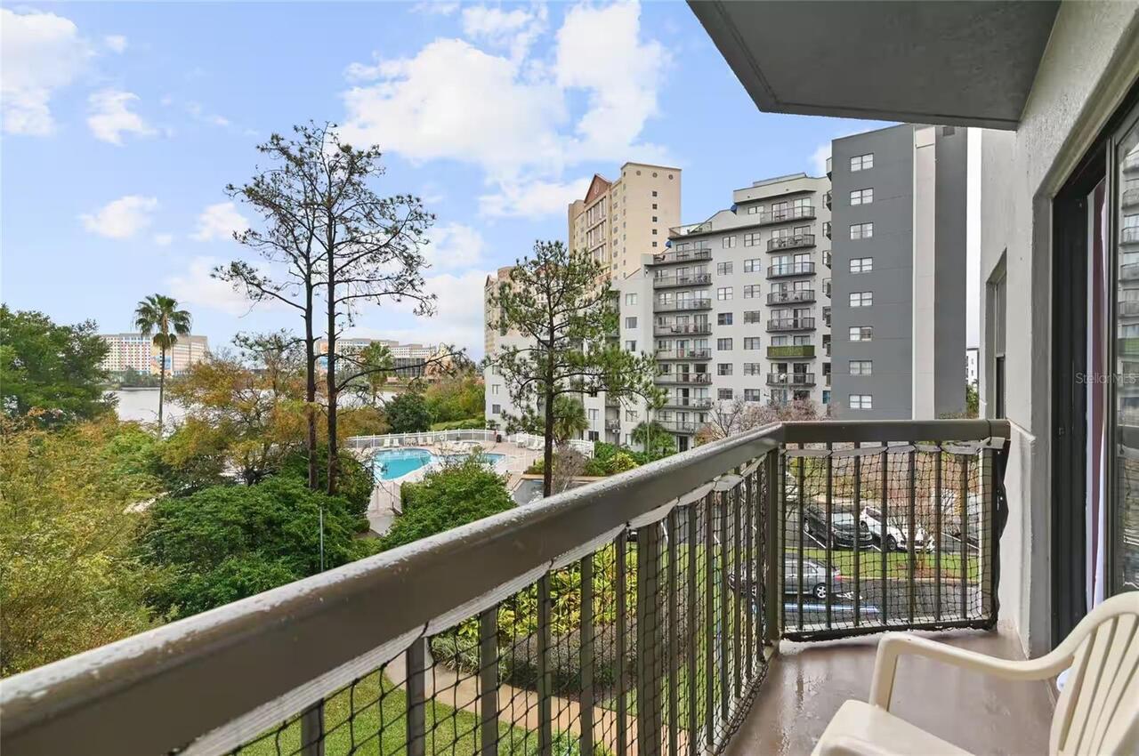 Listing Photo 11