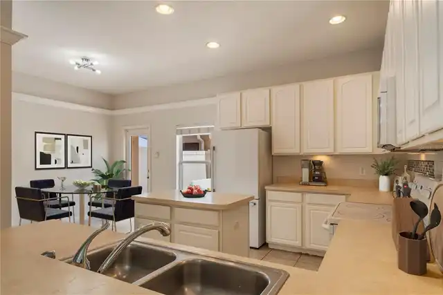 Listing Photo 13