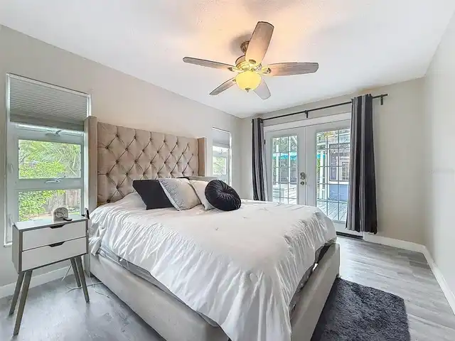 Listing Photo 12