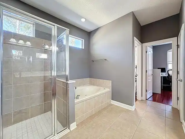 Listing Photo 19