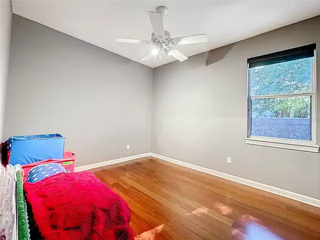 Listing Photo 26