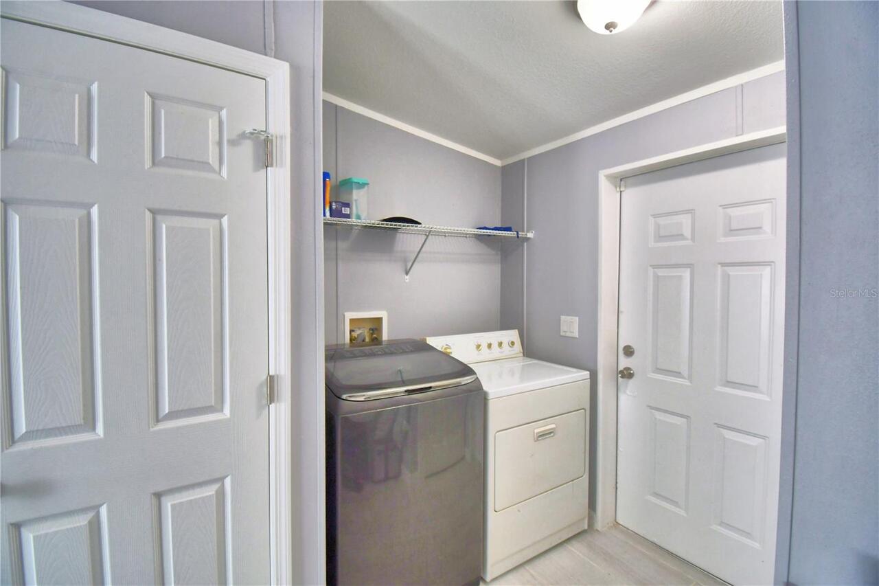 Listing Photo 11
