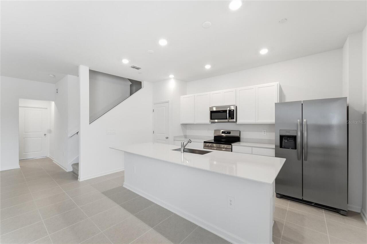 Listing Photo 11
