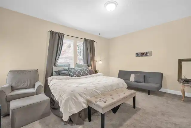 Listing Photo 18