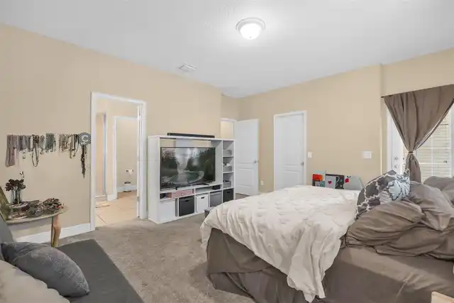 Listing Photo 19