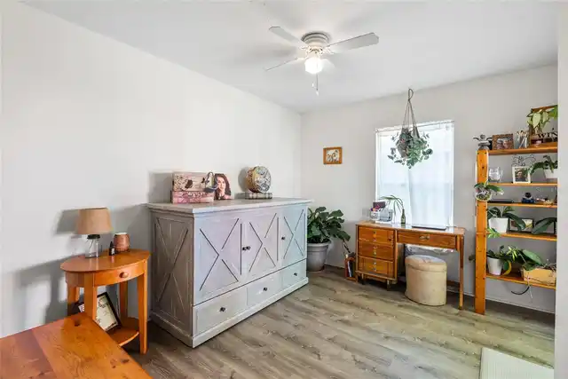Listing Photo 22