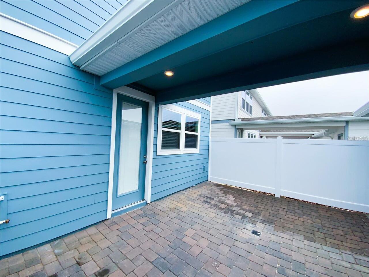 Listing Photo 8