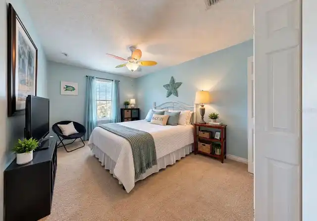Listing Photo 15
