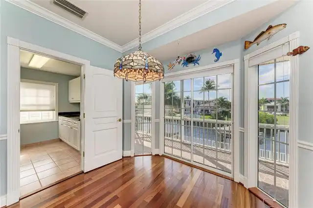 Listing Photo 14