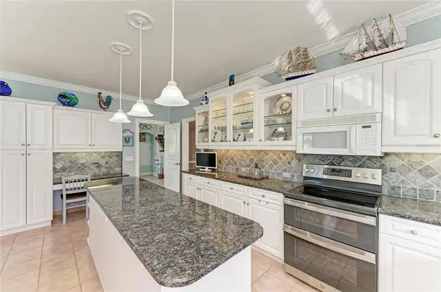 Listing Photo 16