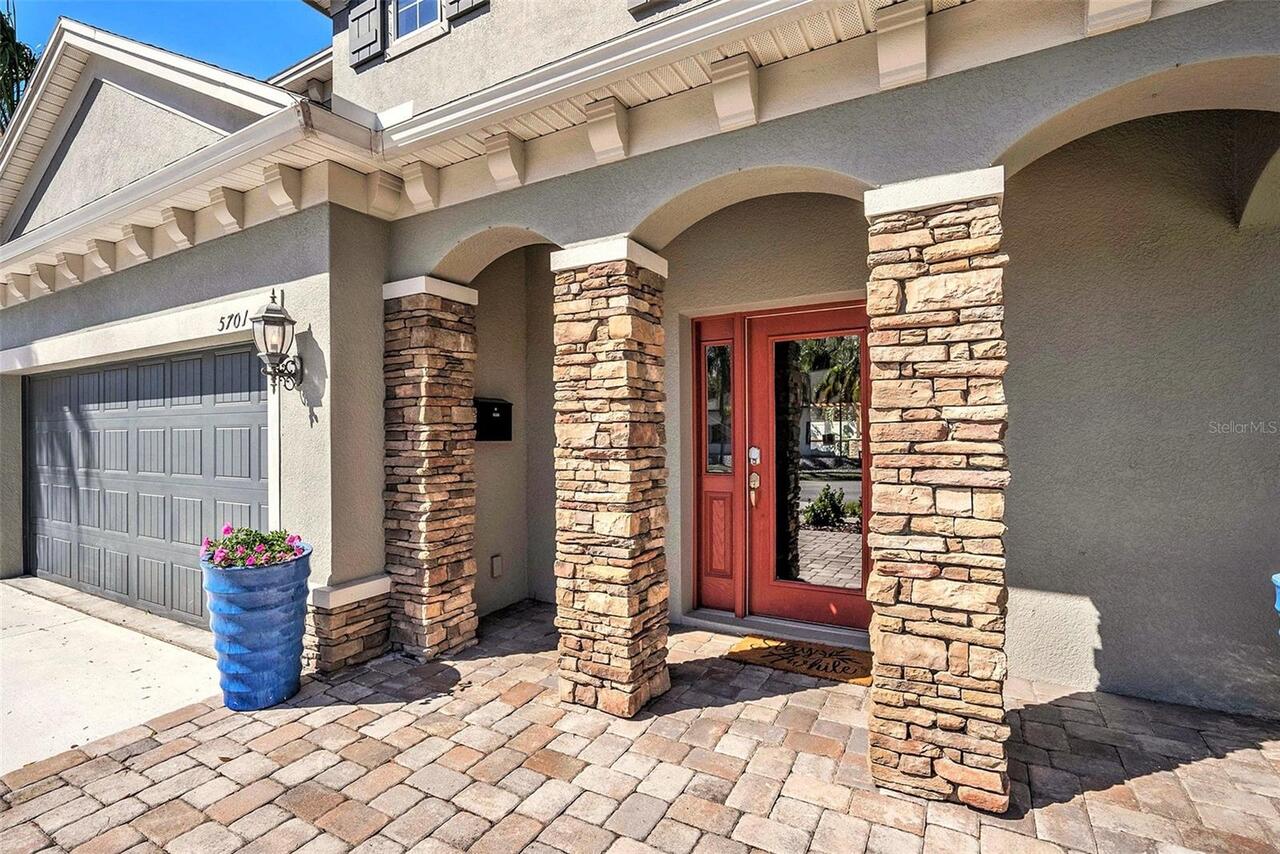 Listing Photo 11