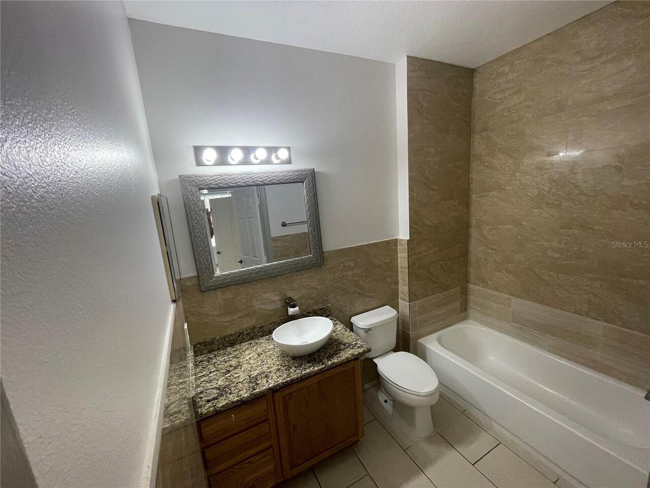 Listing Photo 14
