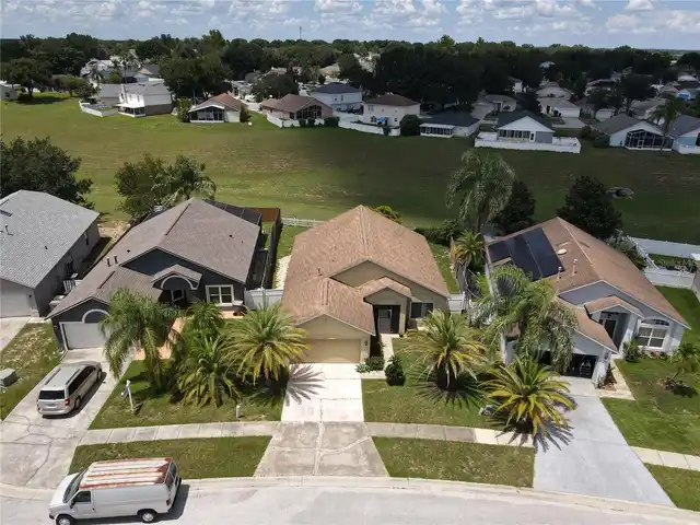 Listing Photo 9