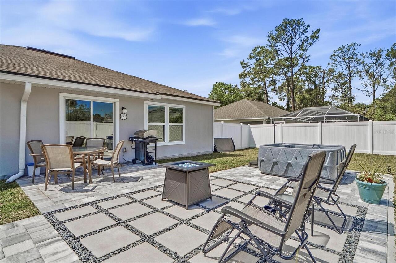 Listing Photo 17