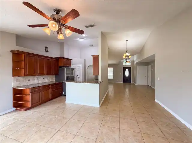 Listing Photo 9
