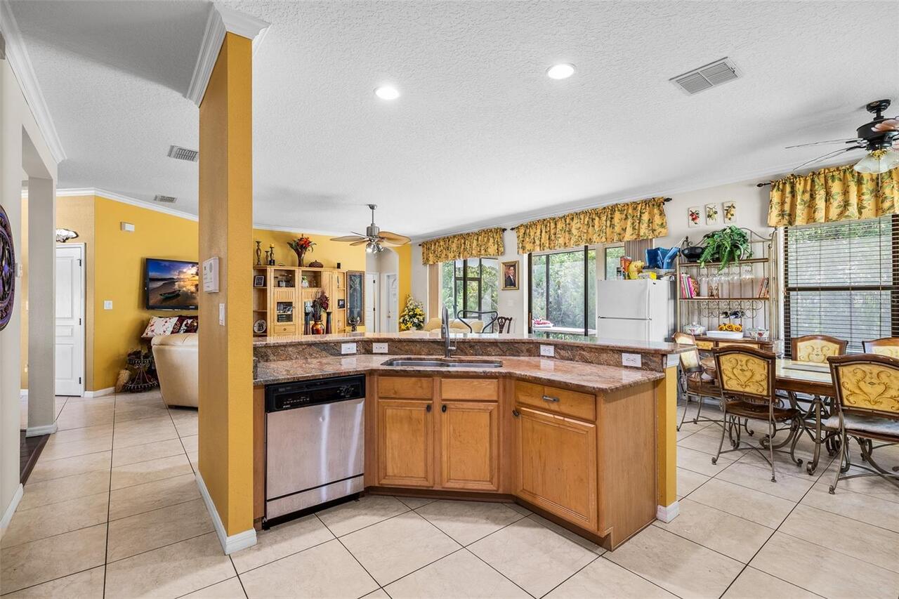 Listing Photo 8