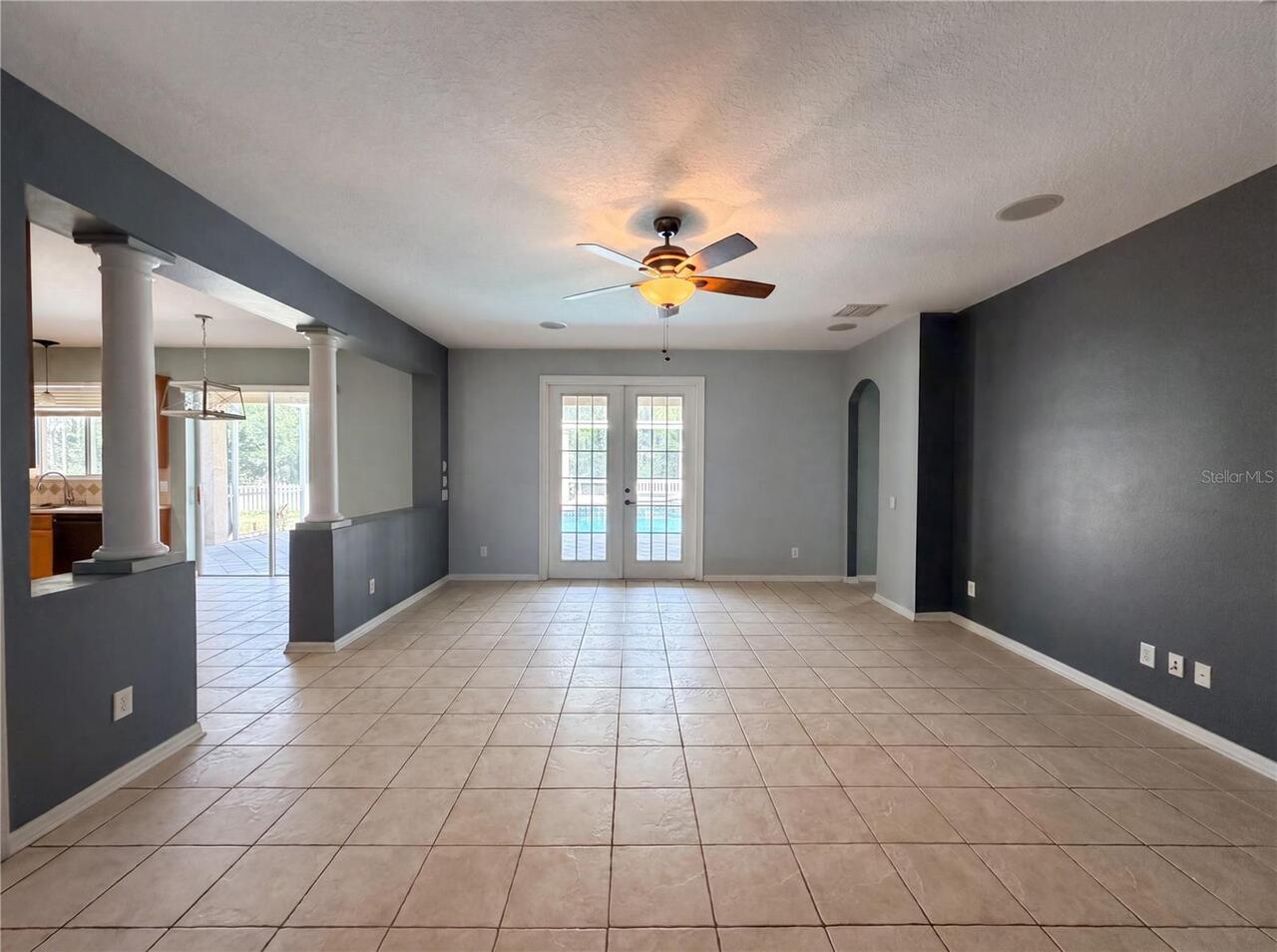 Listing Photo 8