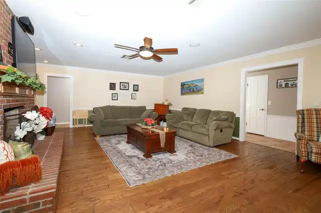 Listing Photo 6