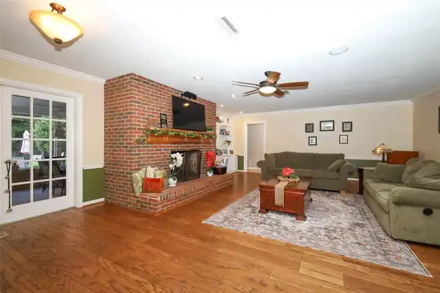 Listing Photo 7