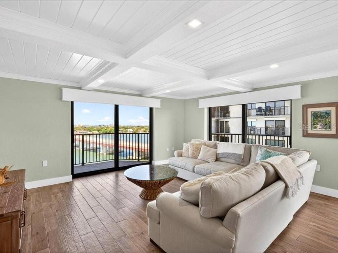 Listing Photo 8
