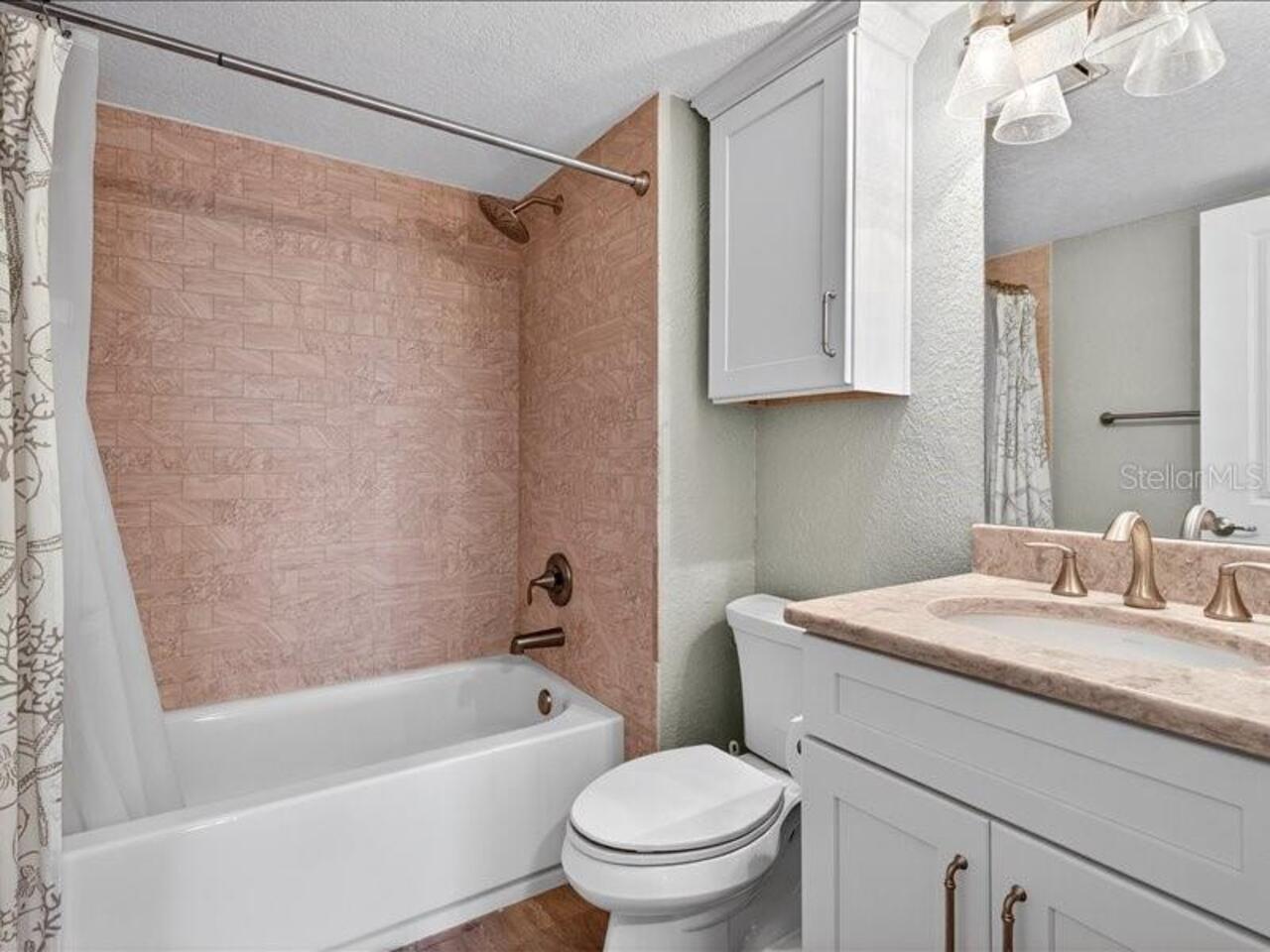 Listing Photo 25