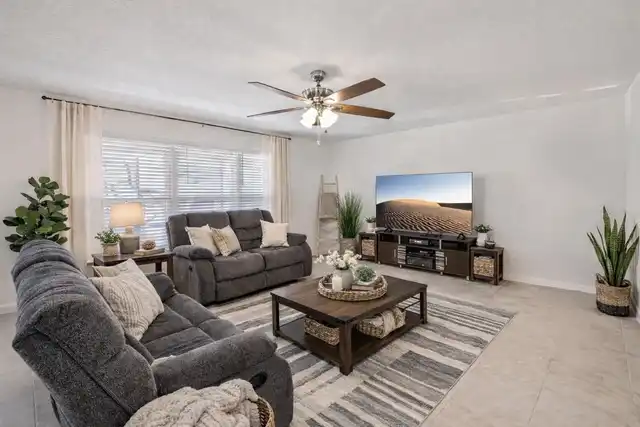 Listing Photo 8
