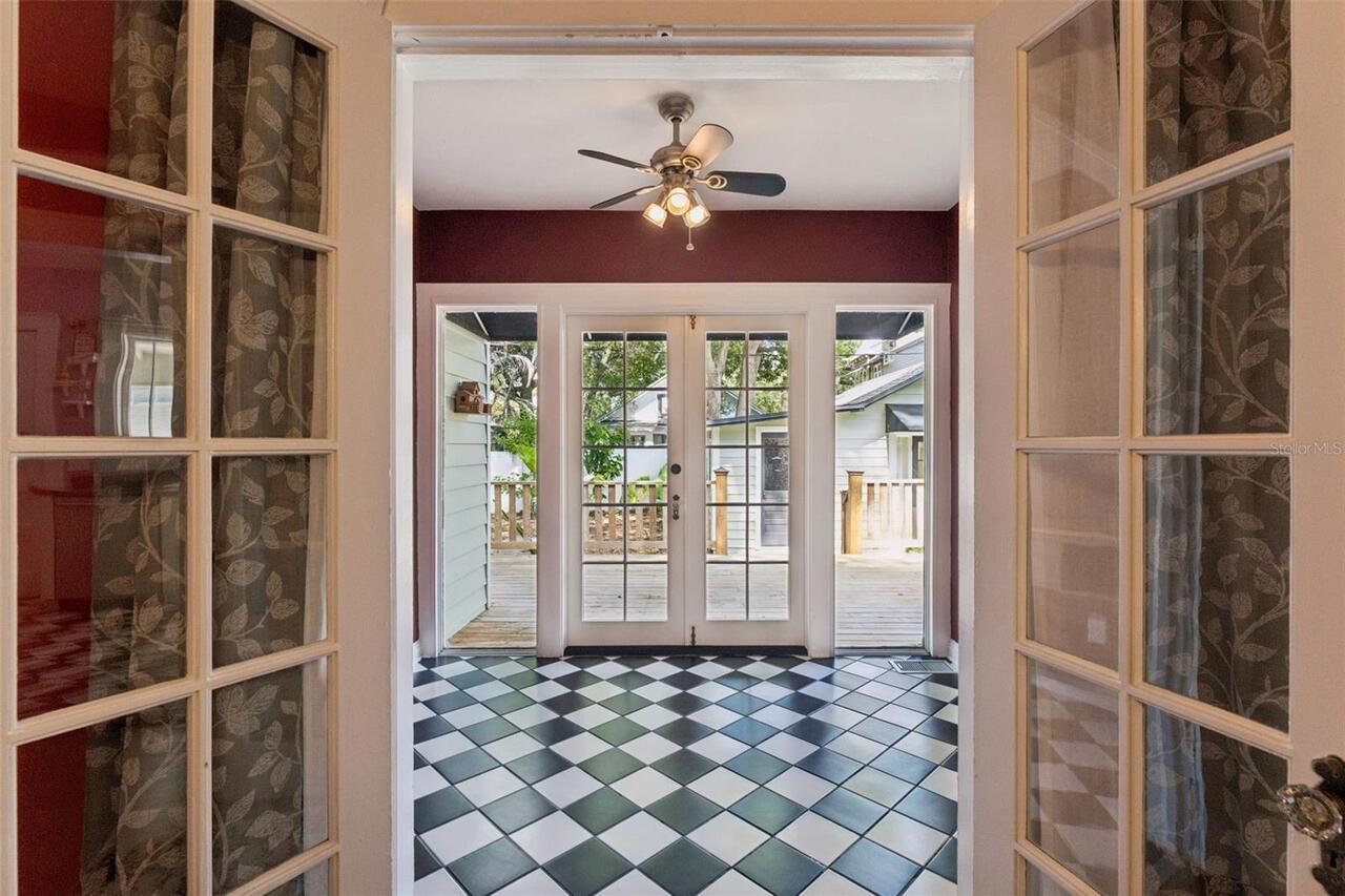 Listing Photo 11