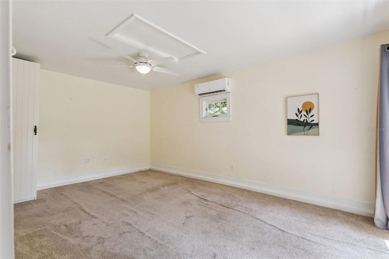 Listing Photo 43