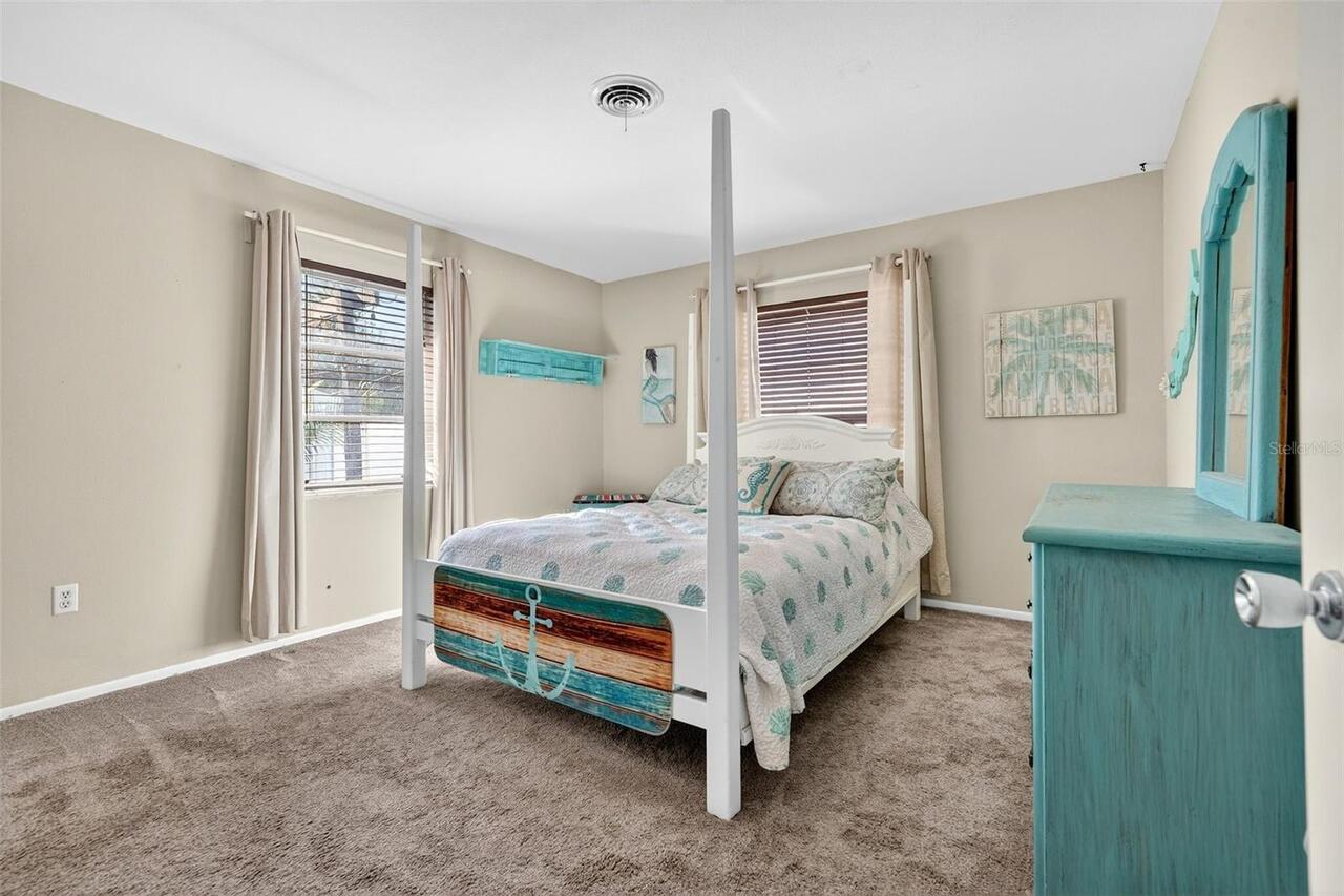Listing Photo 16