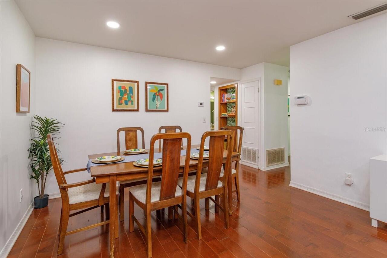 Listing Photo 12