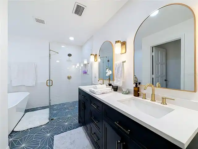 Listing Photo 22