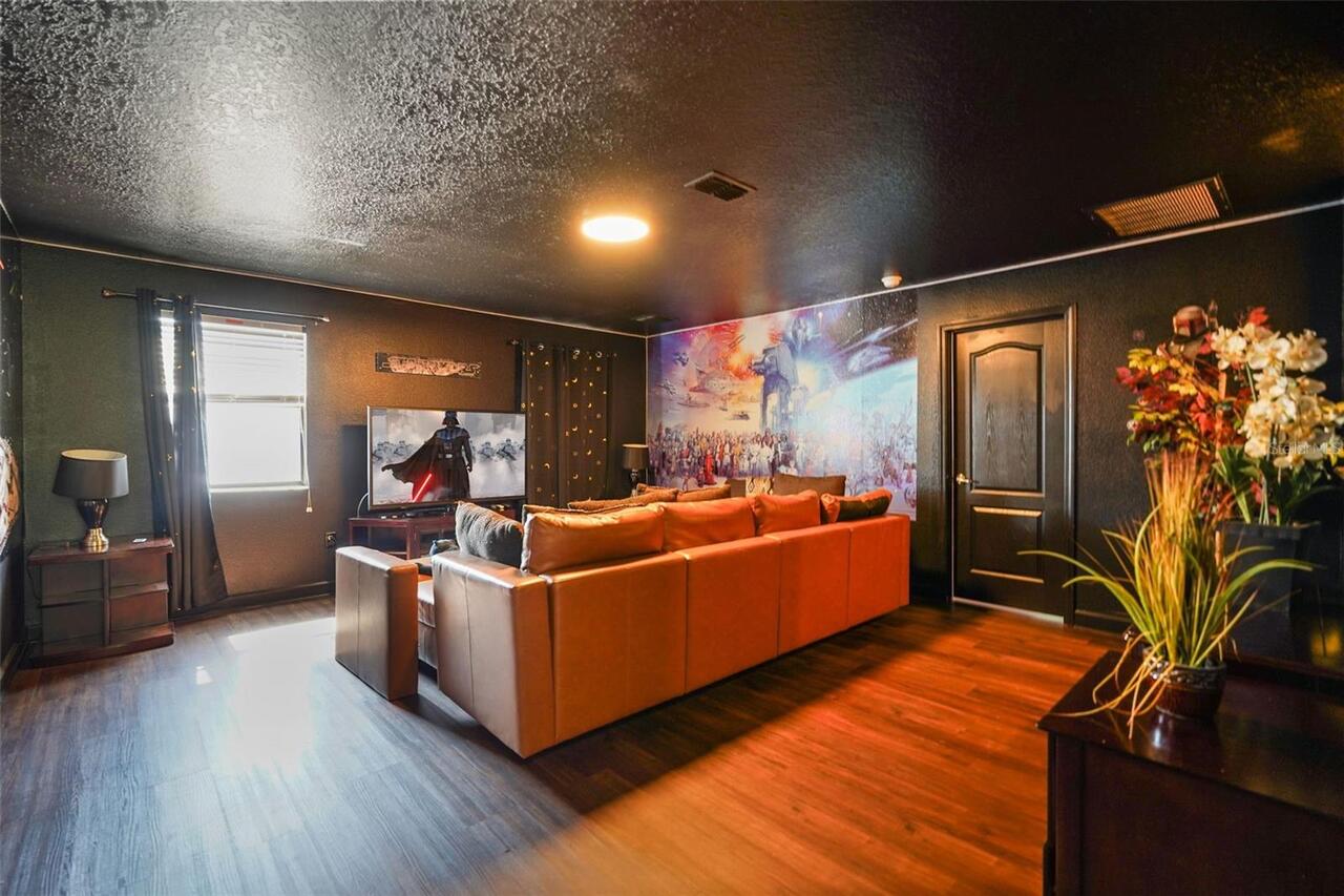 Listing Photo 17
