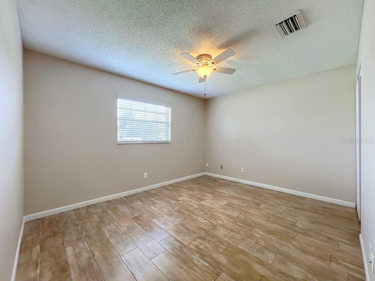 Listing Photo 33