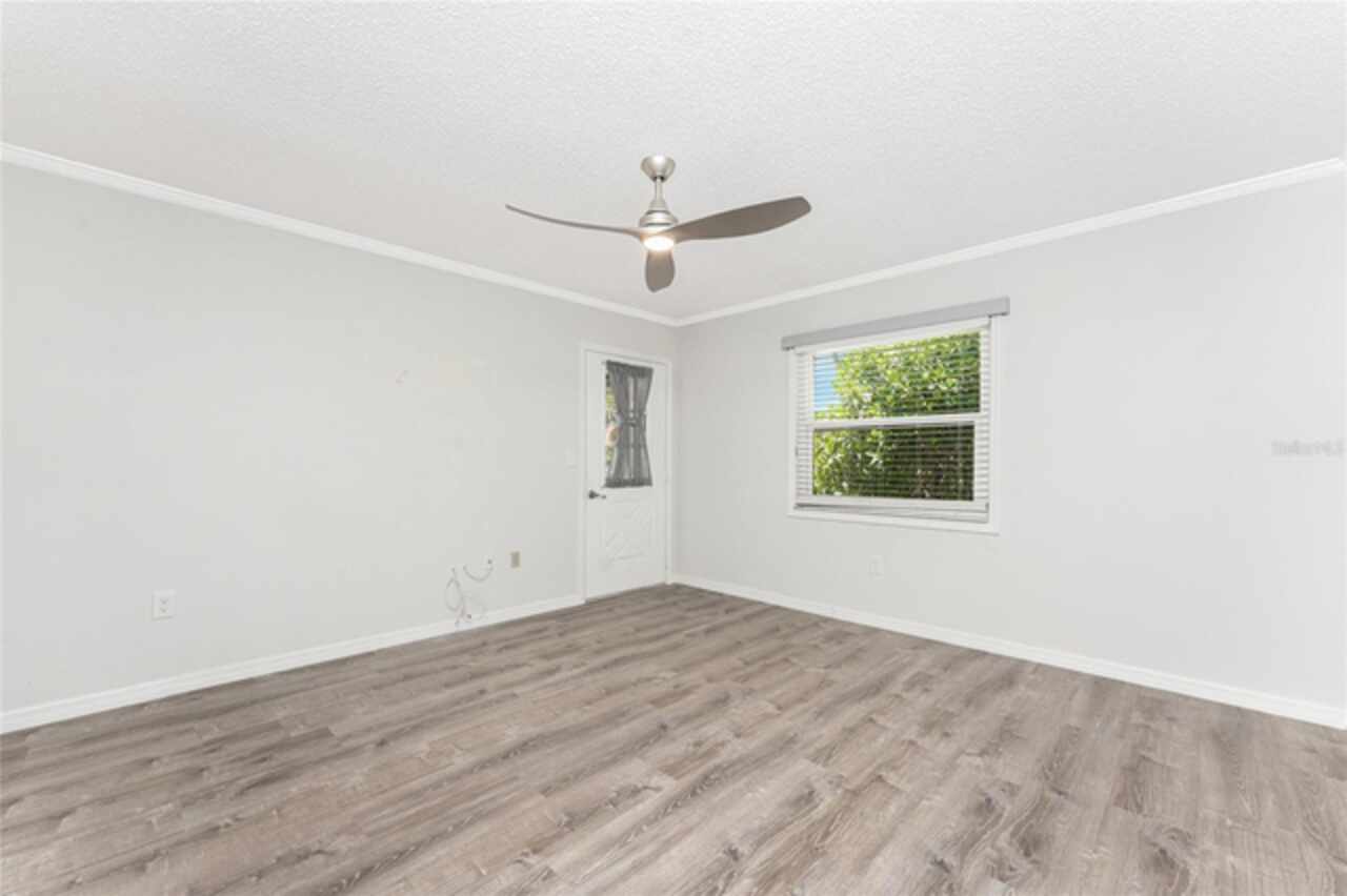 Listing Photo 20