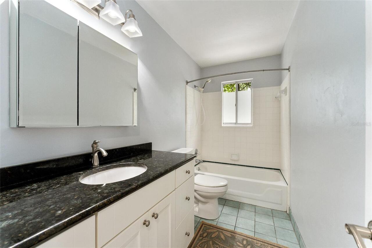 Listing Photo 18